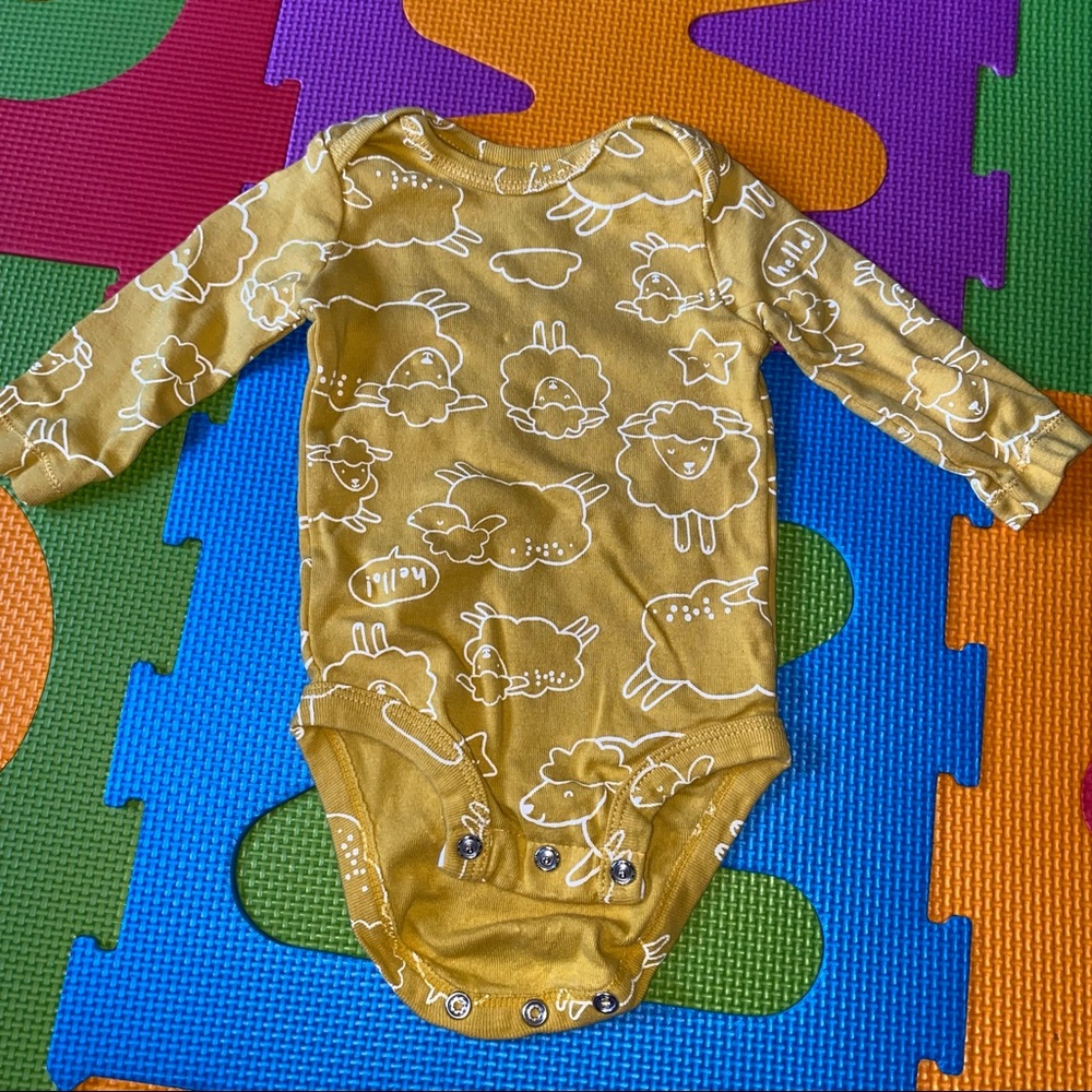 BUNDLE ✅ 3m onesies - Picture 5 of 5